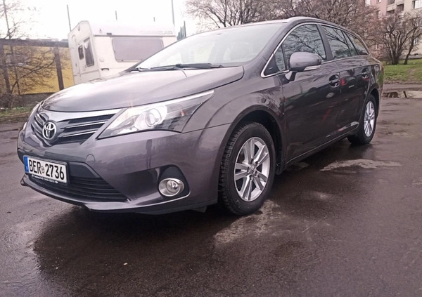 Toyota Avensis cena 39500 przebieg: 219000, rok produkcji 2013 z Bielawa małe 407